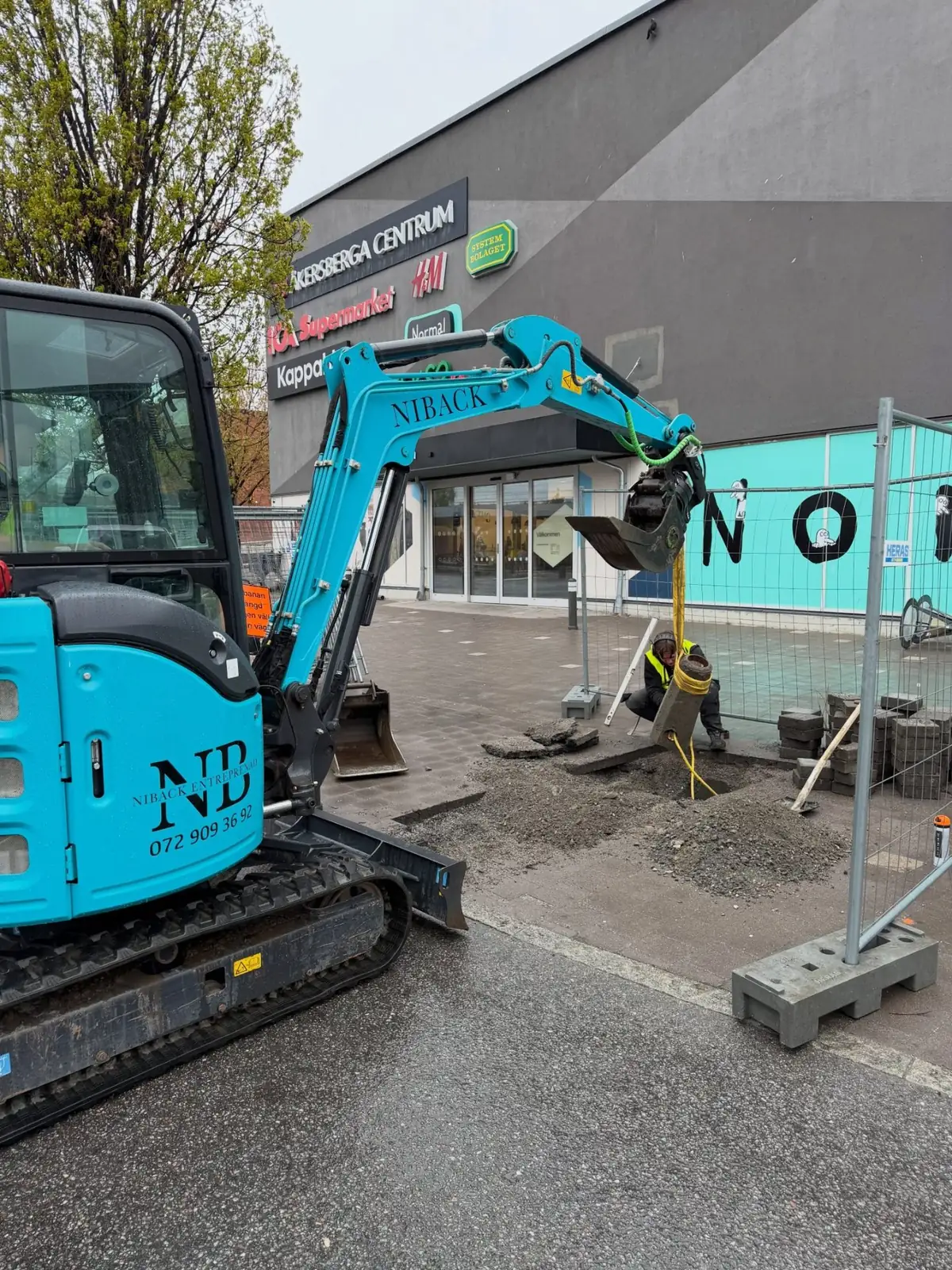 Schaktning och markarbete vid Kungsberga Centrum utfört av Niback Entreprenad